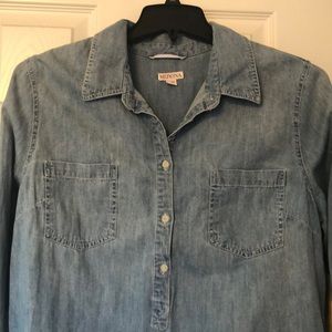 Denim/ Chambray button up women’s top. Merona.